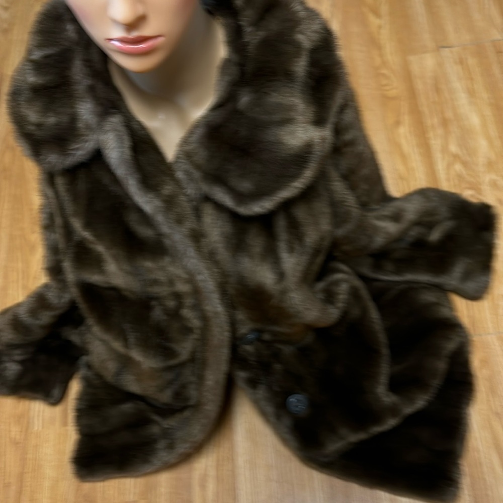 Vintage Tissavel of France Braemoor Pile 100% Acrylic Faux brown Fur NICE - Picture 1 of 15
